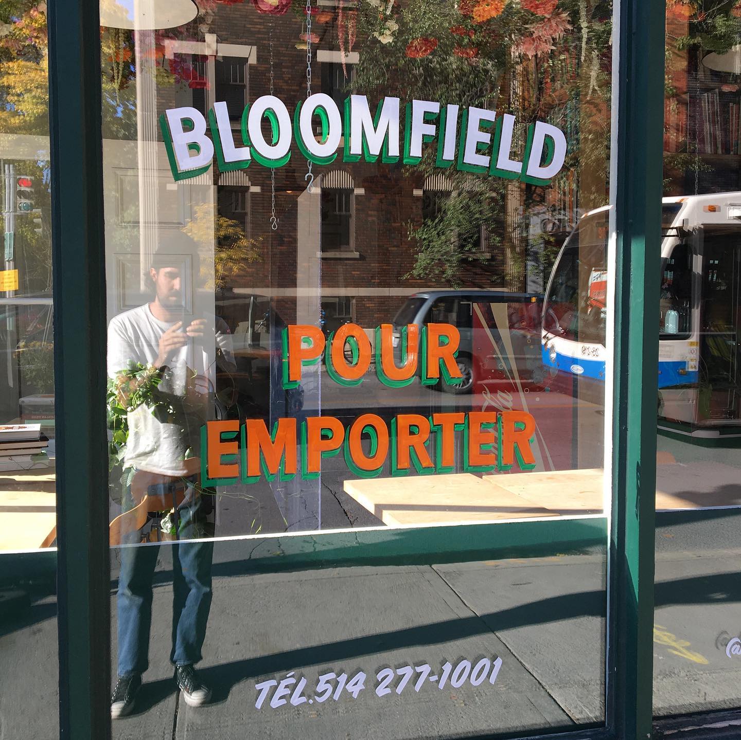 Lettrage vitrine Bloomfield